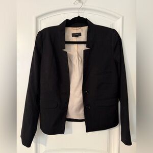 Black fitted blazer